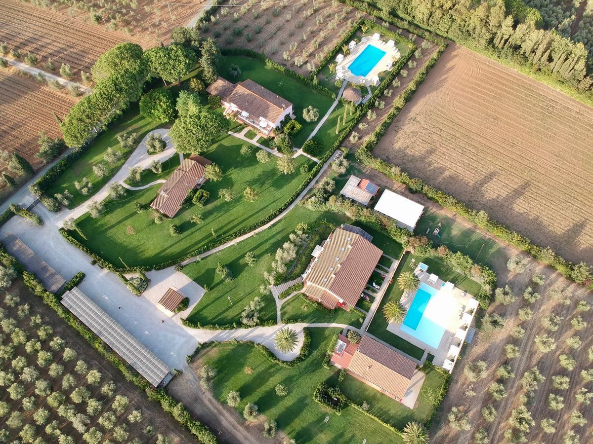 Relais Le Fornacelle Aparthotel Castagneto Carducci Exteriör bild